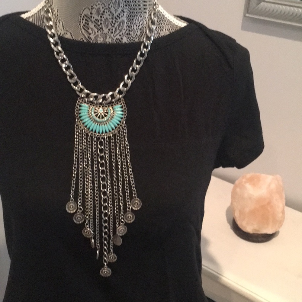 Statement necklace